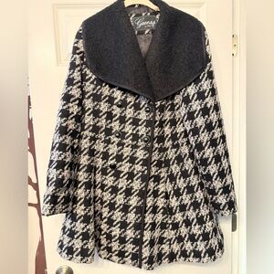 Black and White Houndstooth Coat